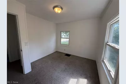 154 W Washington Street, Alliance, OH 44601 - Photo 15