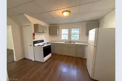 154 W Washington Street, Alliance, OH 44601 - Photo 5