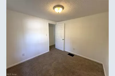 154 W Washington Street, Alliance, OH 44601 - Photo 17