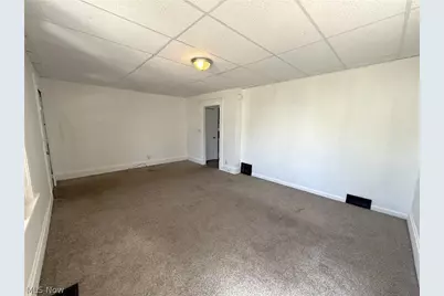 154 W Washington Street, Alliance, OH 44601 - Photo 9