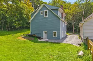 58 1st St, Campbell, OH 44405 - Photo 5