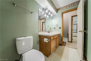 1211 Big Falls Ave, Akron, OH 44310 - Photo 13