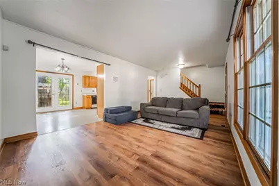 1211 Big Falls Avenue, Akron, OH 44310 - Photo 7