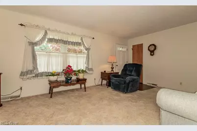 7973 Brichford Road, Mentor, OH 44060 - Photo 9