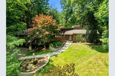 2661 Perry Drive NW, Canton, OH 44708 - Photo 3