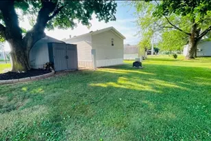 324 Fairview St, West Lafayette, OH 43845 - Photo 25