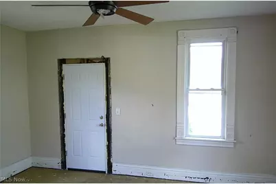 856 Cherry Road NW, Massillon, OH 44647 - Photo 3