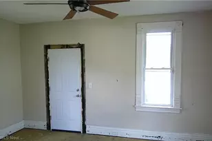 856 Cherry Rd NW, Massillon, OH 44647 - Photo 3