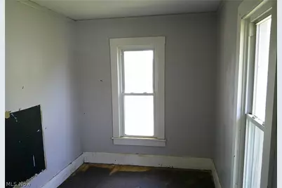 856 Cherry Road NW, Massillon, OH 44647 - Photo 7