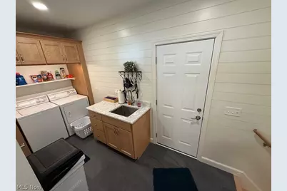 112 Karns Drive, Dover, OH 44622 - Photo 23