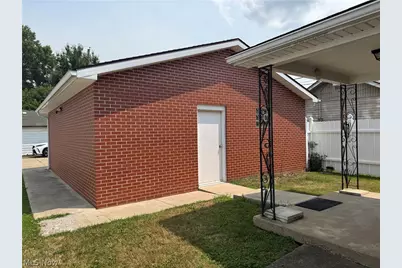 1014 Denman Avenue, Coshocton, OH 43812 - Photo 5