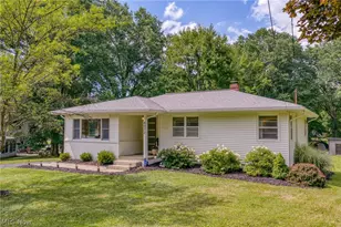 4072 Leewood Rd, Stow, OH 44224 - Photo 1