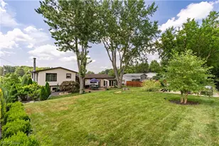 7328 Lake O'springs Ave NW, North Canton, OH 44720 - Photo 47