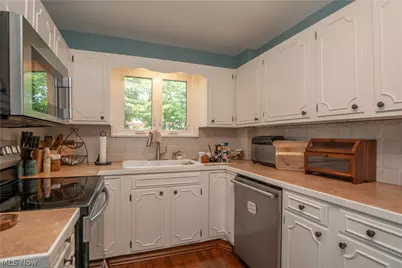 119 5th Street NE, North Canton, OH 44720 - Photo 11