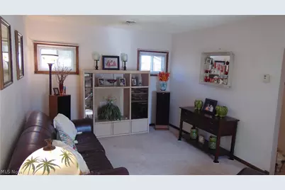 34090 Roberts Road, Eastlake, OH 44095 - Photo 21