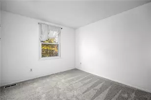 974 Wadsworth Rd, Medina, OH 44256 - Photo 9