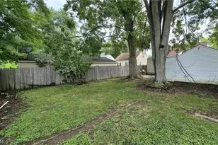 513 Henry St, Elyria, OH 44035 - Photo 17