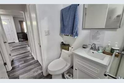513 Henry Street, Elyria, OH 44035 - Photo 9