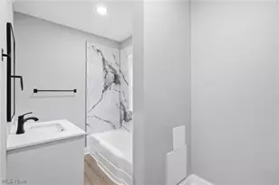 12701 Plover St, Oakwood, OH 44107 - Photo 25