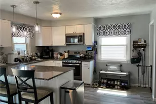 31910 Dickerson Rd, Willowick, OH 44095 - Photo 5