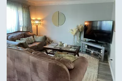31910 Dickerson Road, Willowick, OH 44095 - Photo 7