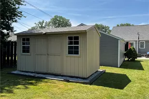 31910 Dickerson Rd, Willowick, OH 44095 - Photo 23
