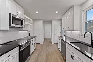 3606 Birdland Ave, Akron, OH 44319 - Photo 11
