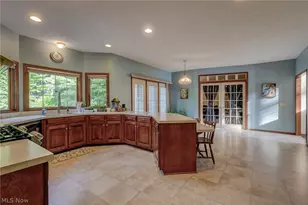 6506 Forestwood St NW, Canton, OH 44718 - Photo 11