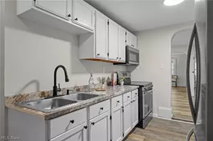 109 15th St NW, Barberton, OH 44203 - Photo 21