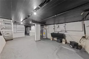 109 15th St NW, Barberton, OH 44203 - Photo 33