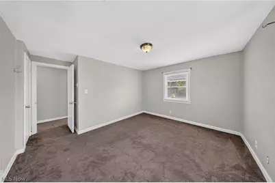 378 Hillwood Drive, Akron, OH 44320 - Photo 15