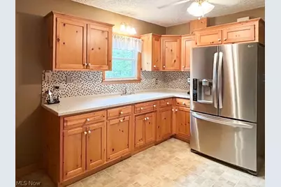 110 Railroad Street, LaGrange, OH 44050 - Photo 5
