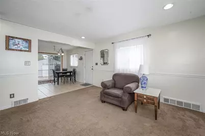 371 Washington Avenue, Barberton, OH 44203 - Photo 5