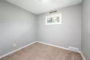 371 Washington Ave, Barberton, OH 44203 - Photo 13
