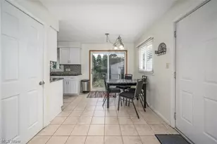 371 Washington Ave, Barberton, OH 44203 - Photo 9