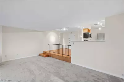 12900 Lake Avenue #811, Oakwood, OH 44107 - Photo 17