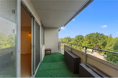 12900 Lake Avenue #811, Oakwood, OH 44107 - Photo 13