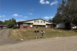 6640 Palmer Dr NW, Canton, OH 44718 - Photo 1