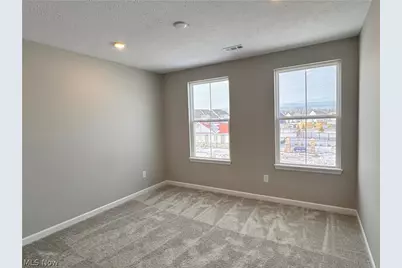 945-2 Memory Lane, Aurora, OH 44202 - Photo 15