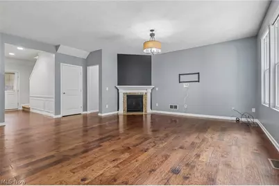 106 Rotili Lane, Akron, OH 44321 - Photo 7