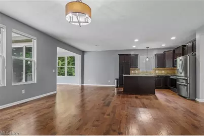 106 Rotili Lane, Akron, OH 44321 - Photo 9