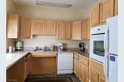 459 N Lake Pine Drive #2, Marblehead, OH 43440 - Photo 3