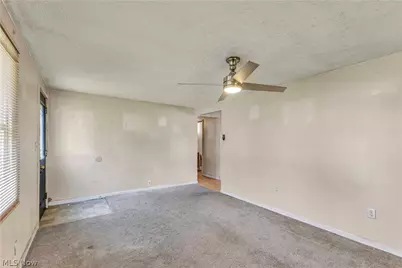 445 Morgan Court, LaGrange, OH 44050 - Photo 9