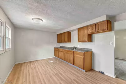 445 Morgan Court, LaGrange, OH 44050 - Photo 5