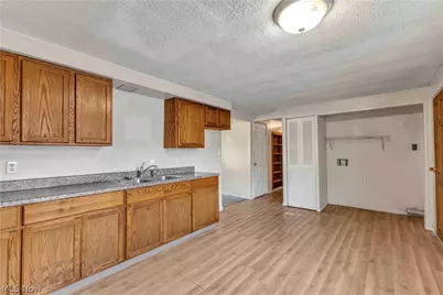 445 Morgan Court, LaGrange, OH 44050 - Photo 3
