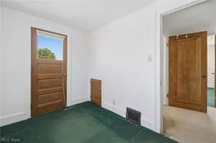 1415 Blossom Park Ave, Oakwood, OH 44107 - Photo 17