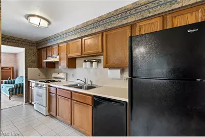 174 St. Clair Drive, Akron, OH 44307 - Photo 11