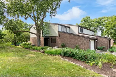 174 St. Clair Drive, Akron, OH 44307 - Photo 3