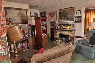 264 5th St NE, Barberton, OH 44203 - Photo 5