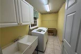 16592 Davis Dr, East Liverpool, OH 43920 - Photo 27